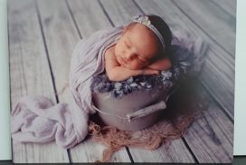 Photo de naissance réalisée par un photographe professionnel